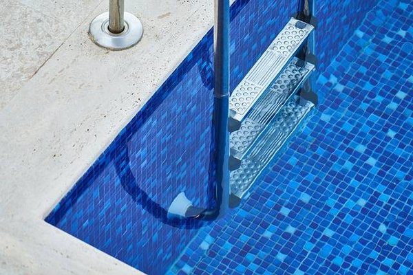Comprendre le Coût d'Entretien d'une Piscine